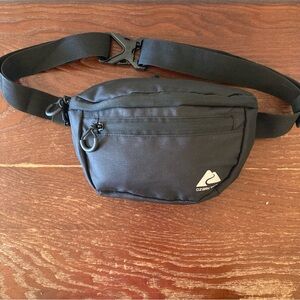 Ozark Trail Black Fanny Pack Belt Bag Crossbody Hiking Bag Solid Black Zippers